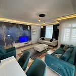 Apartment Pristine